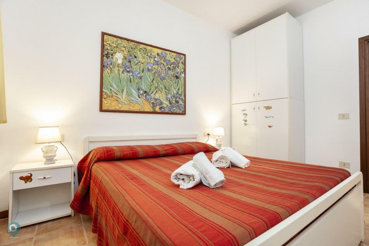 Villino Funtana Bilo Apartment San Teodoro  Bagian luar foto